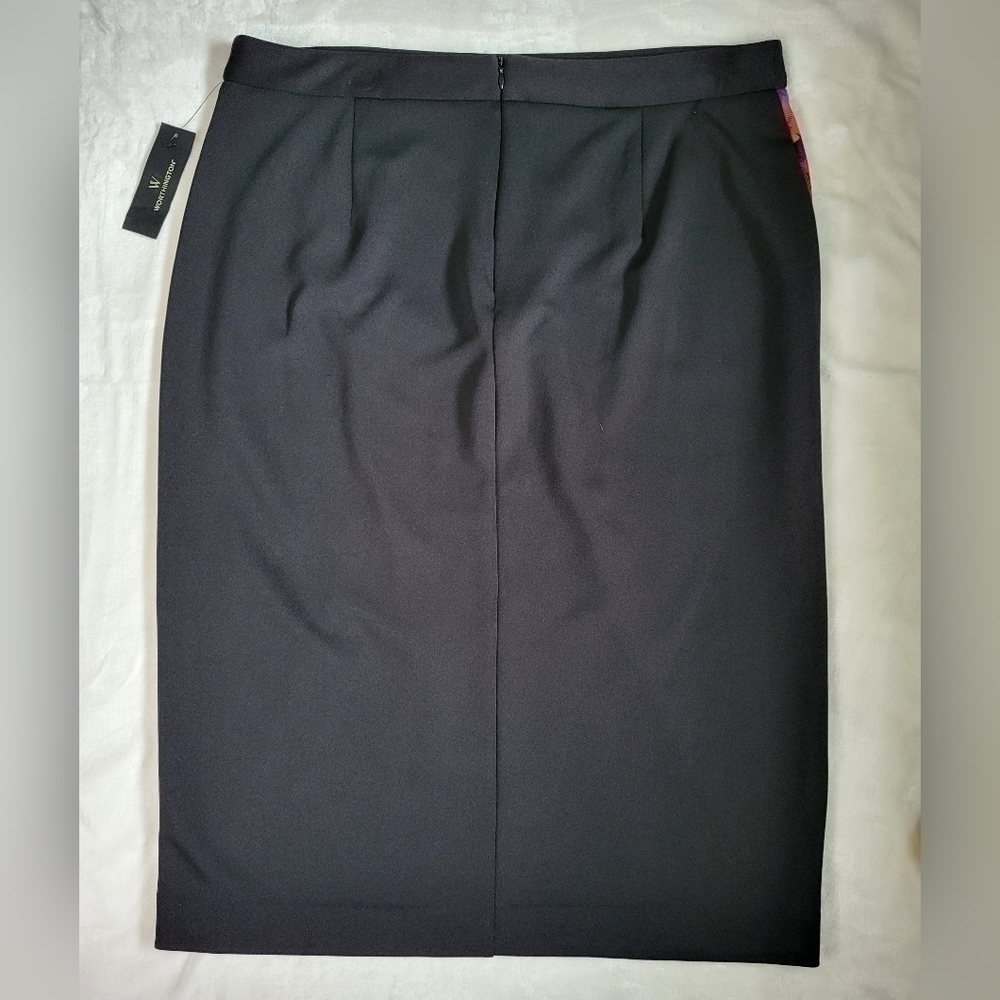 Worthington Vibrant Colorful Skirt. Size 16. Zipper front and back. - Picture 3 of 7